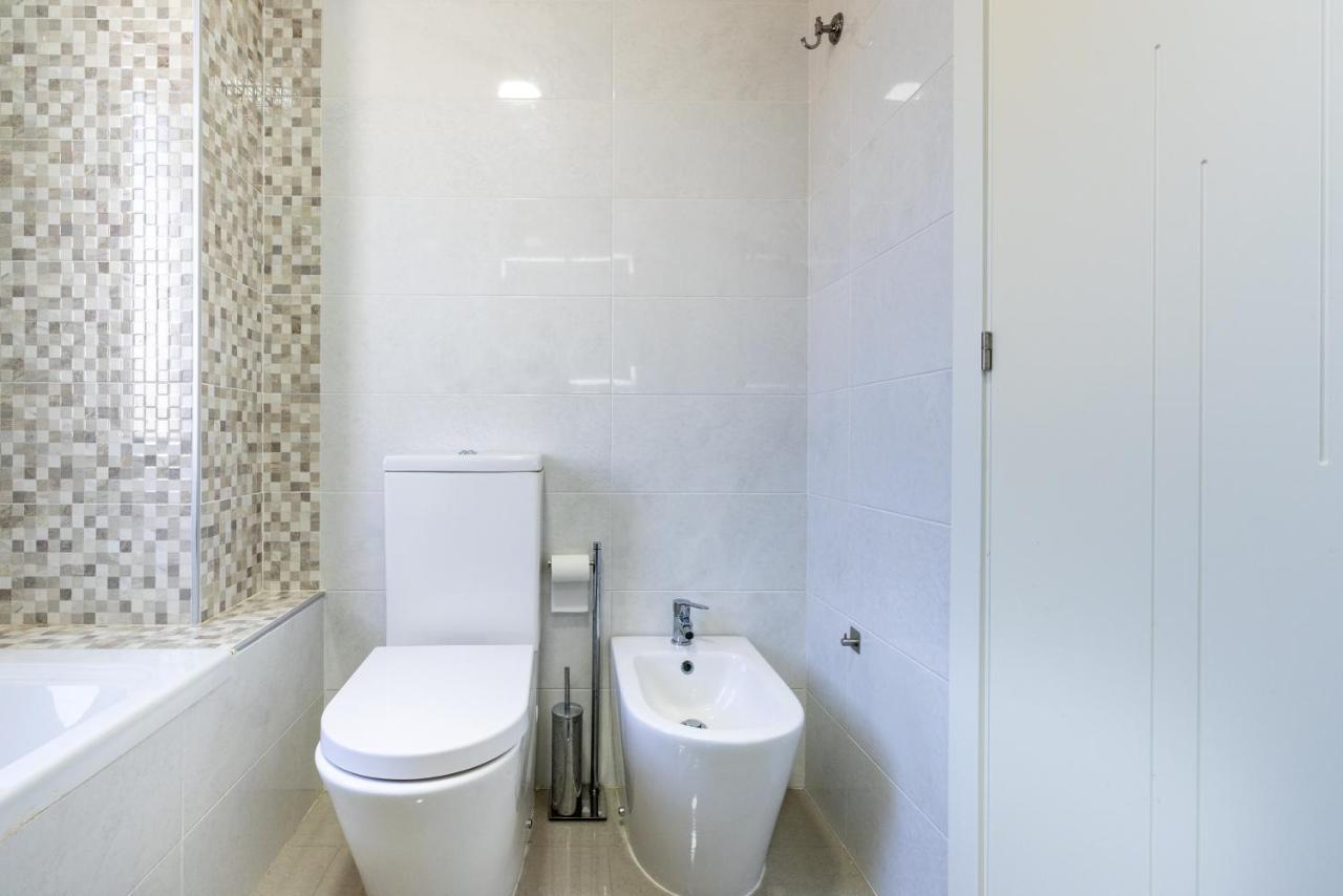 Apartamento Playa Marinsa Торре-дель-Мар Екстер'єр фото